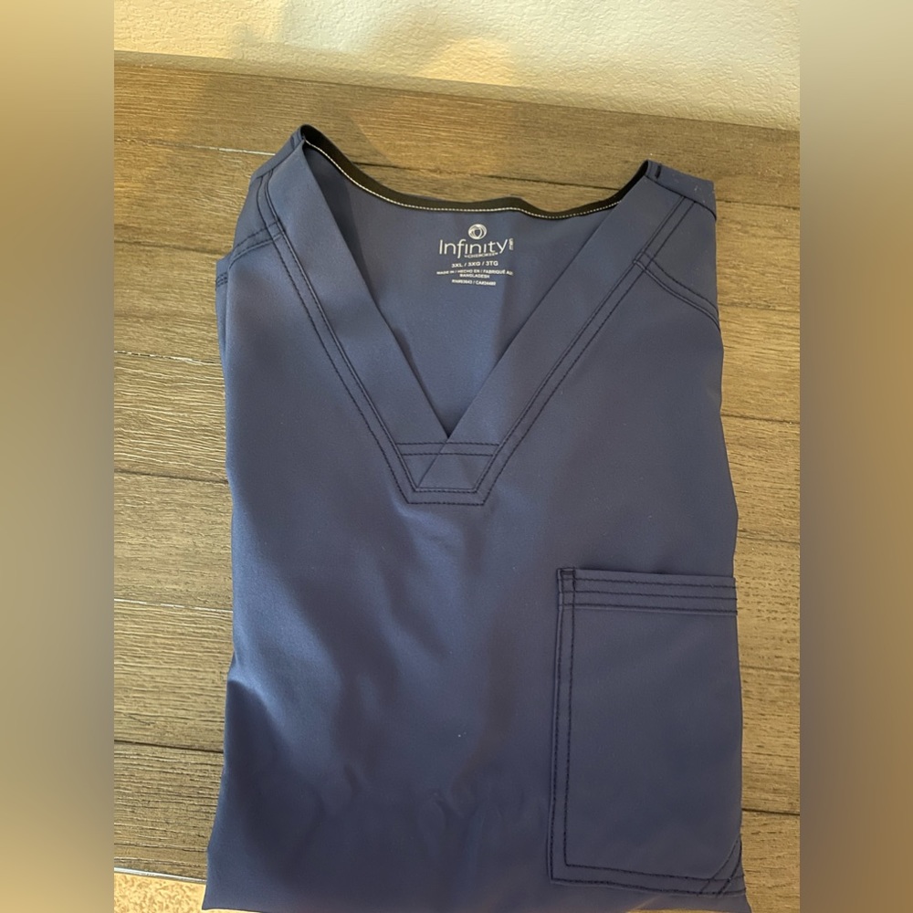 Infinity scrub 2 tops
